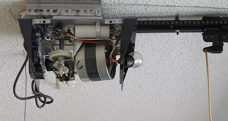 Emergency Garage Door Opener Repair in Coconut Creek, FL