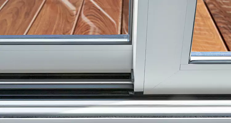 Patio Doors Leaking Water Issue Repair Services in Coconut Creek, FL