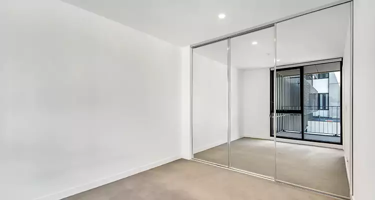 Why Homeowners Choose Us for Sliding Mirror Door Replacement in Coconut Creek, FL
