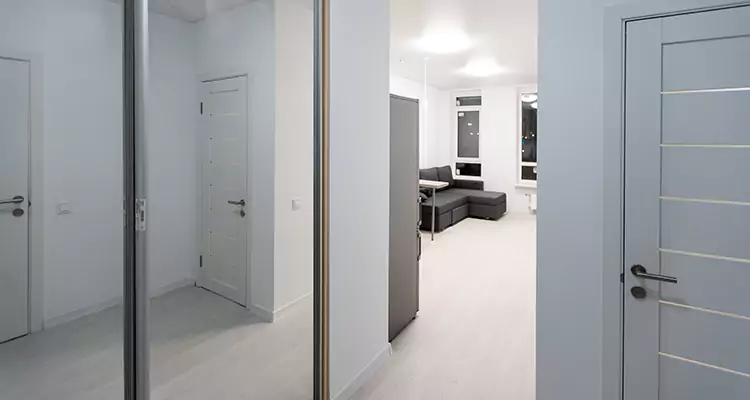 Modern Mirrored Closet Doors Repair in Coconut Creek, FL
