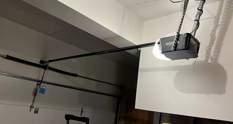 Linear Garage Door Opener Repair in Coconut Creek, FL
