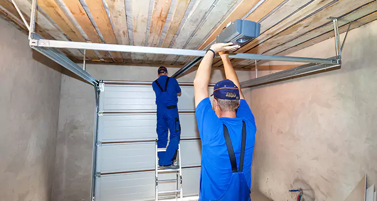 Garage Door Opener Technician in Coconut Creek, FL