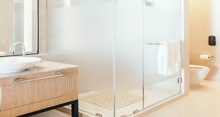 Expert Shower Door Fix and Repair in Coconut Creek, FL
