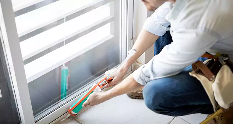 Dap Window Caulk Repair in Coconut Creek, FL
